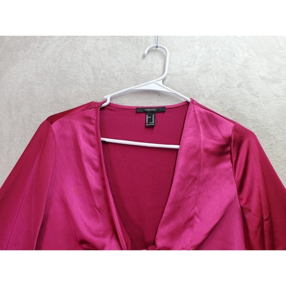 FOREVER 21 Satin Top Womens XS Magenta Polyester‎ Bell Sleeve V Neck Drawstring - Picture 4 of 9